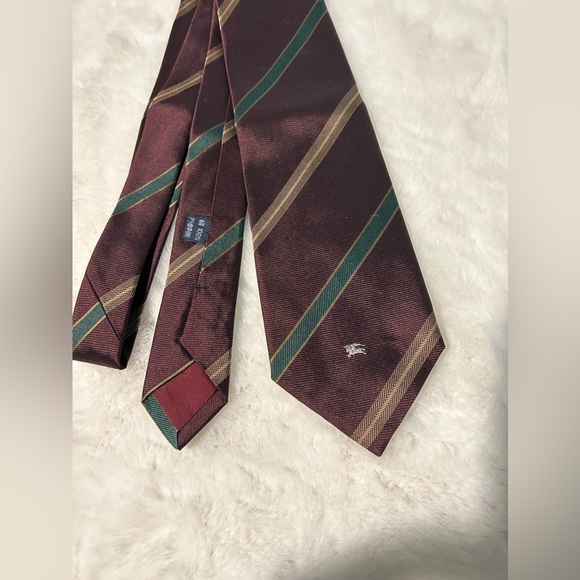 Authentic Burberry Men’s Tie 100% Silk in Great Condition Pre-owned - Picture 2 of 3
